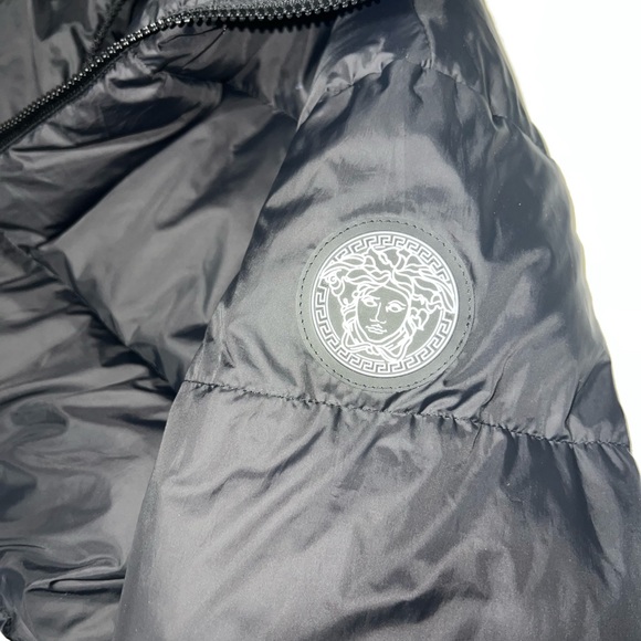 Versace puffer down jacket - Picture 2 of 9